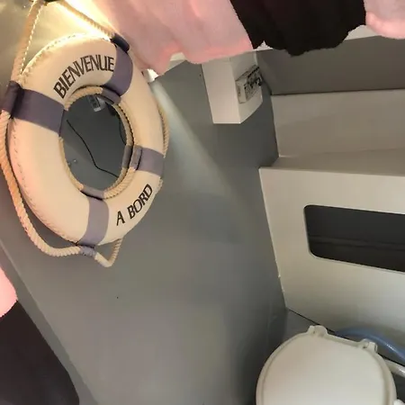 Ботель Bateau Douillet Refait A Neuf, Parking Gratuit